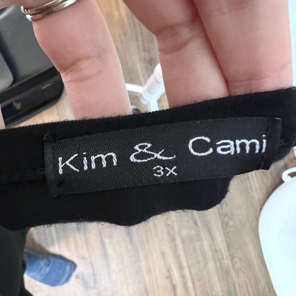 Boho Embroidered Flutter Sleeve Kim & Cami Blouse - Picture 4 of 6